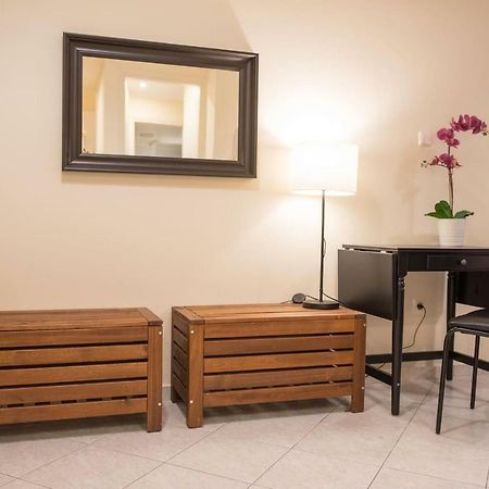 All New 55M Apartment In Athens 150Meters From Subway Exterior photo