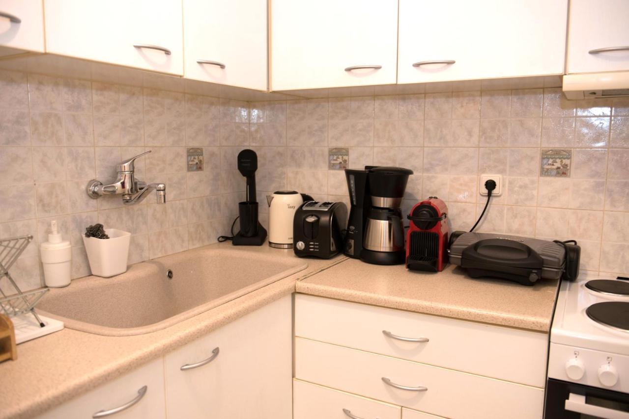 All New 55M Apartment In Athens 150Meters From Subway Exterior photo